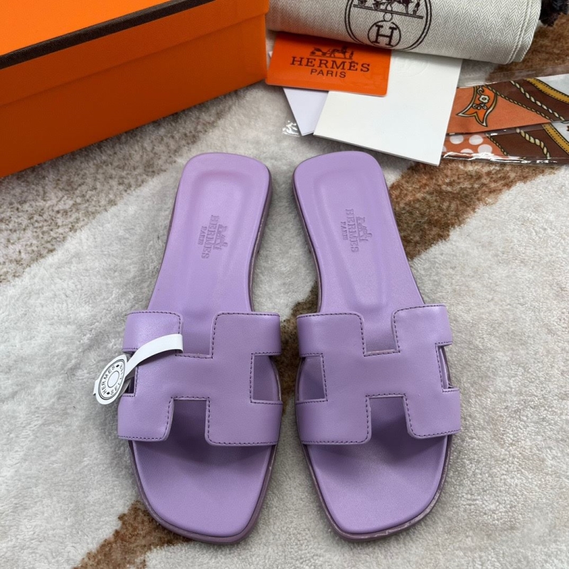 H**mes slippers